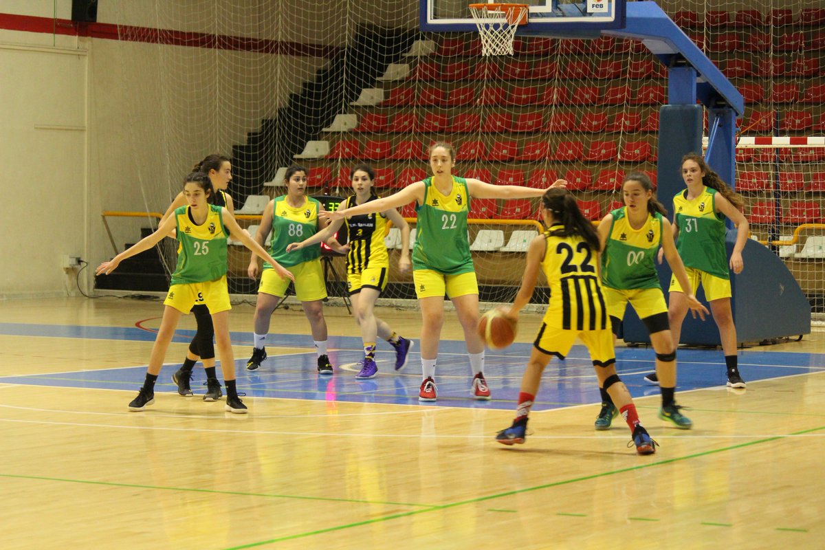 FABJaen's tweet photo. 🏀#FASEFINALJAENCF19⛹‍♀ 📆 Jornada 1⃣ - Final: @CABLinares 58 🆚 Palacete Mª Rosa @UBBAILEN CPD Bailén 49 https://t.co/IQbFmJkkV7