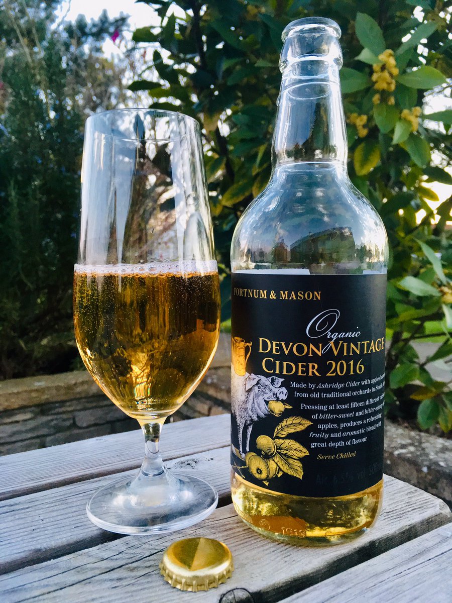 Feeling very posh tonight...Organic vintage cider produced by <a href="/AshridgeCider/">AshridgeCider</a> for <a href="/Fortnums/">Fortnum & Mason</a> lovely blend with rich tannins, gentle acidity and lingering finish. My gift from the wife’s #London trip #cider #craftcider #RealCider #finecider #Wednesday #humpday #devon