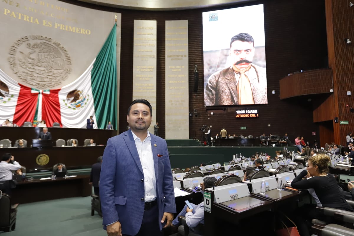 Conmemoración en la Cámara de Diputados por el centenario luctuoso de Emiliano Zapata, gracias a los hombres de valor que dieron sus vidas por tener un mejor país y lucharon por sus ideales hasta el final #CaudilloDelSur