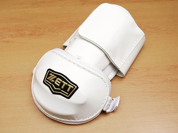 TaiwanBaseball's tweet photo. ZETT Pro adult baseball batter elbow & shin guards now available.
5 colors, White, Royal, Black, Red, Navy.
#ZETT #zettjapan #batterguard #batterguards #elbowguard #elbowguards #shinguard #shinguards #legguard #legguards https://t.co/Mu6YhPCx60