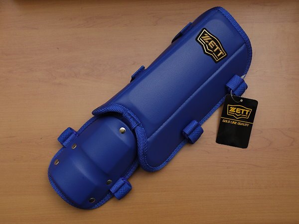 TaiwanBaseball's tweet photo. ZETT Pro adult baseball batter elbow & shin guards now available.
5 colors, White, Royal, Black, Red, Navy.
#ZETT #zettjapan #batterguard #batterguards #elbowguard #elbowguards #shinguard #shinguards #legguard #legguards https://t.co/Mu6YhPCx60