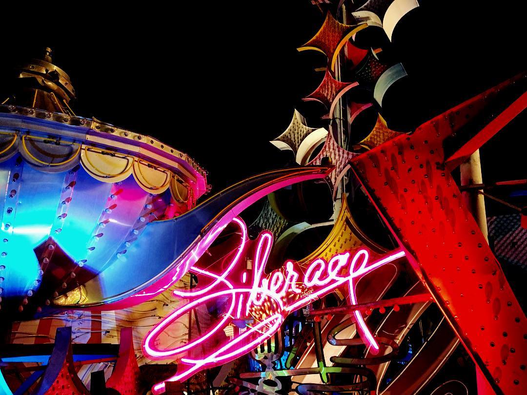 ESCCLasVegas's tweet photo. Light up your #LasVegas vacation with a visit to the @NeonMuseum. 

Photo by therealmikesliwinski https://t.co/tBw5QbI5R3