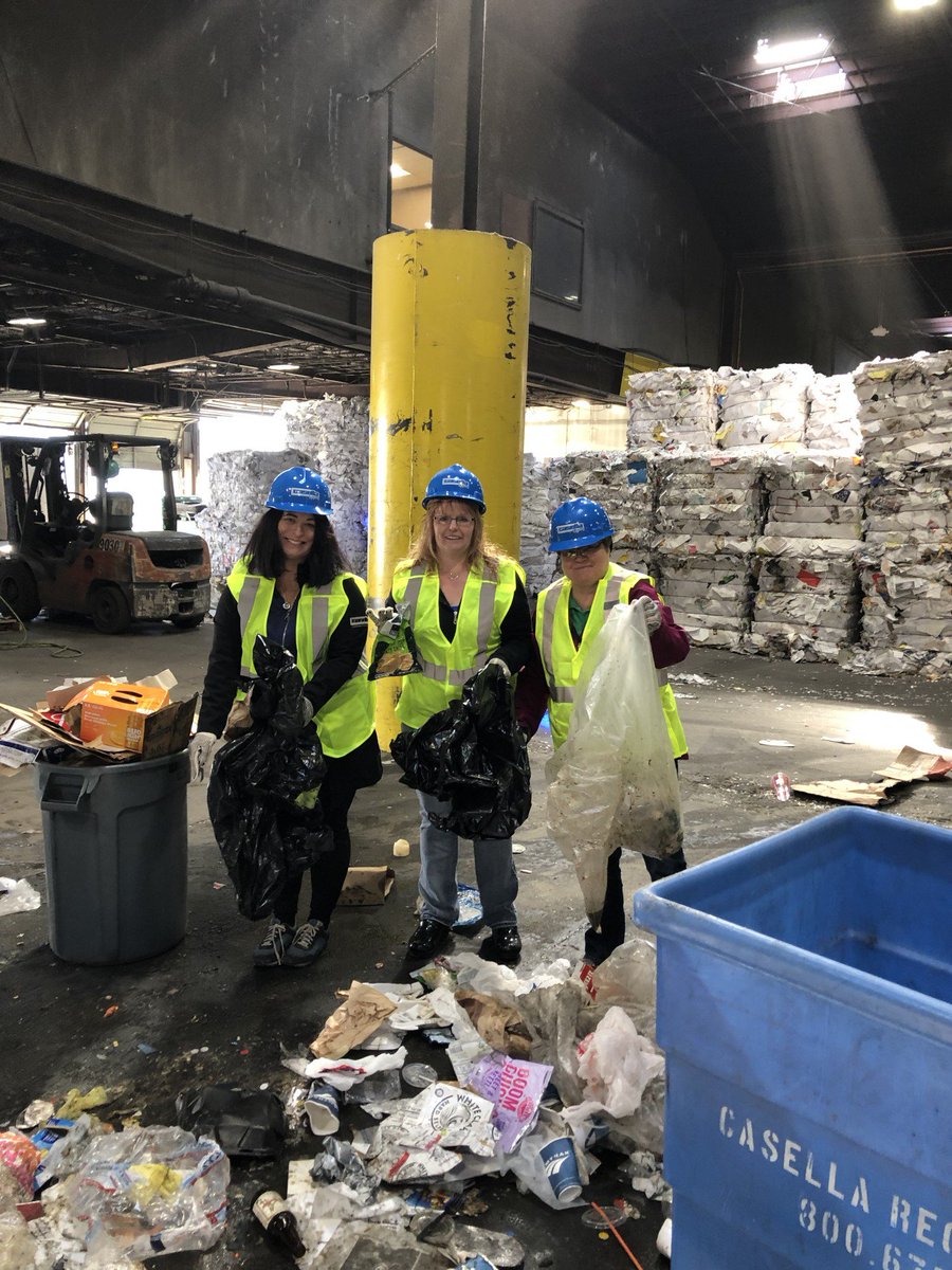 CasellaWaste's tweet image. Successful #recycling programs take work to maintain. Pictured here is our dedicated customer service team working alongside our valued customer @KeolisBoston to conduct a comprehensive waste &amp;amp; recycling audit. #resourcesolutions #recyclebetter