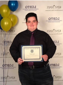 KentStateCareer's tweet photo. Career Peer Sean Short, 2nd year PoliSci major and works in the Education Human Services and Public Policy Industry. Drop-in’s are Tues., LGBT Center, 11:00 a.m. -1 p.m. and outside the Writing Commons, library, Wed. 6:00 - 8:00 p.m.
Appreciate your work Sean! #FlashesAtWork https://t.co/seQxdSXDa1
