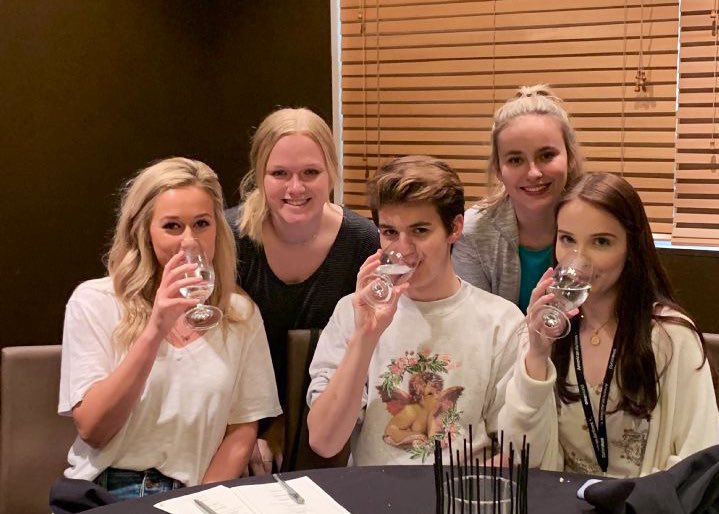 your prom food = picked 🥂