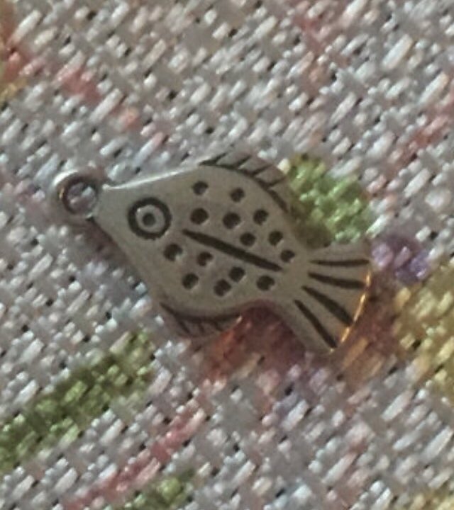 247LovingLife's tweet photo. #etsyshop #JamesAvery #Sterling #Silver #Vintage #Frogs πΈ #LilyPads #ListMyEtsy #Bracelets β₯οΈ #etsyseller #Collectables #Heirloom #jewelry #cutenessOVERLOAD π#linkbracelets #silverjewelry #vintagejewelry #lilypads #jamesavery #sterlingsilver #toads πΈ https://t.co/uWYcUWJslC https://t.co/2XnbuTX4ja