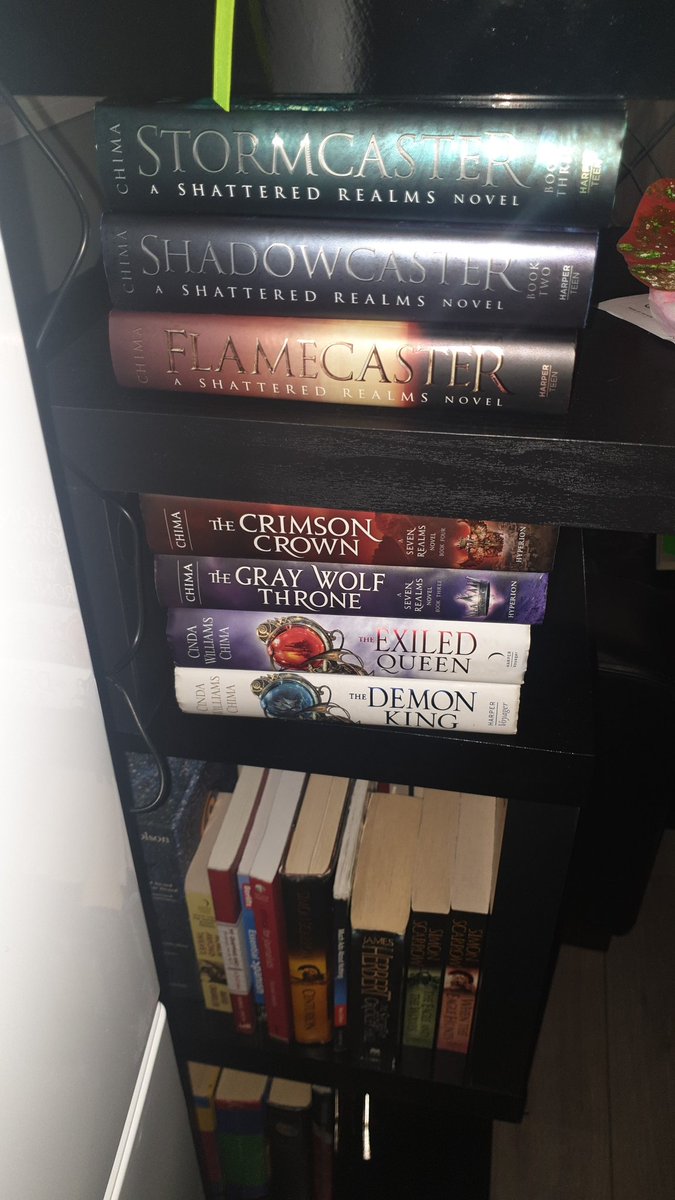 AyoFlagz's tweet photo. Waiting on more book #Deathcaster @CindaChima https://t.co/p2rXqelnB7