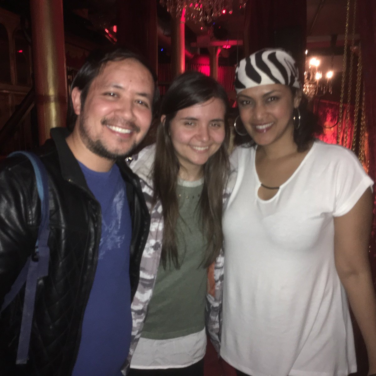 JohnKrissilas's tweet photo. Thank you @NYCwebfest founder Lauren Atkins for co-organizing another great #webseries get together in Toronto! We got to reconnect with old friends & get inspired for the year ahead. Thanks @blackcatbaby for the night! 🤗
🎉
#torontocreators #torontowebseries #actors #filmmakers https://t.co/FX9XApxYVW