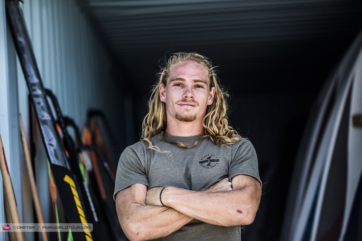 Big congrats to <a href="/SarahQuita/">Sarah-Quita</a> &amp; Youp Schmit winning the single eliminations in #Bonaire #freestyle #windsurfing #worldcup #pwaworldtour