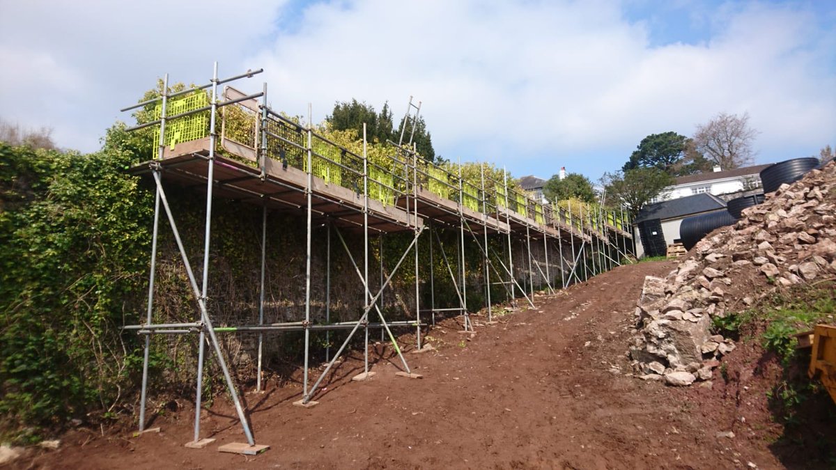Avalonscaffold's tweet photo. Great looking job completed today by one of our teams #avalonscaffolding and an update from one of our gents training for his Cisrs scaffold card #scaffolding https://t.co/ajqzGeUun6