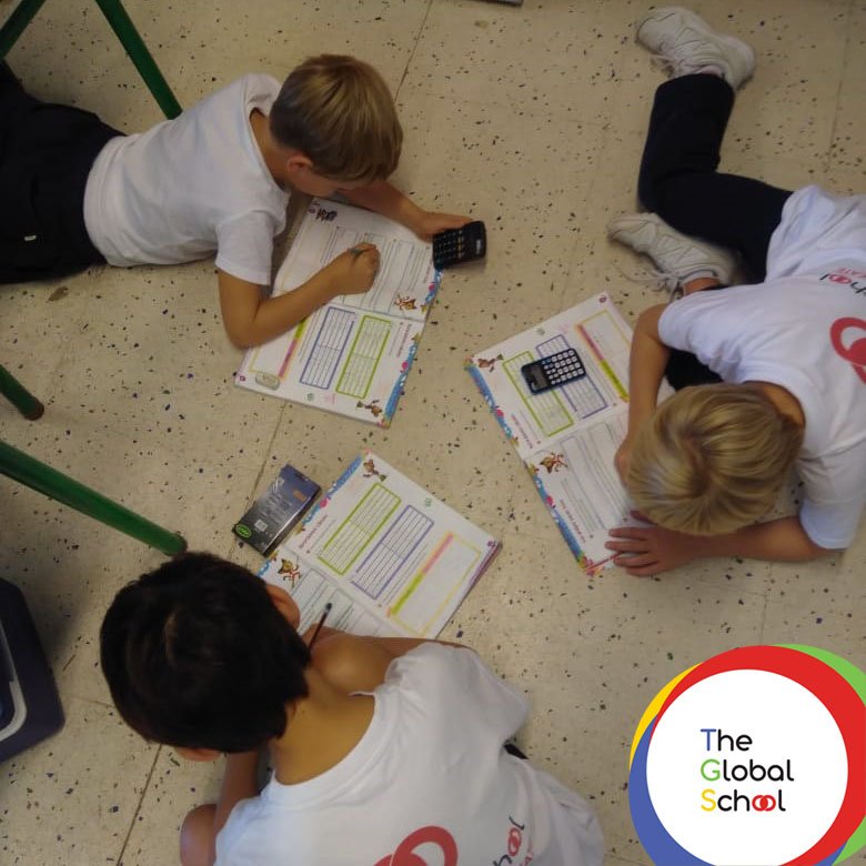 tgs_bsas's tweet image. En TGS generamos espacios de trabajo, dentro y fuera del aula, donde los chicos puedan inspirarse y trabajar de un modo diferente.

Sillones, pasillos y otros espacios comunes son escenarios de aprendizaje.

#LearningDifferent #ActitudTGS
