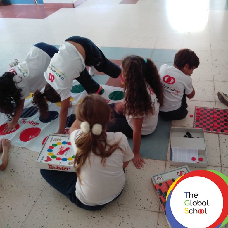 tgs_bsas's tweet image. En TGS generamos espacios de trabajo, dentro y fuera del aula, donde los chicos puedan inspirarse y trabajar de un modo diferente.

Sillones, pasillos y otros espacios comunes son escenarios de aprendizaje.

#LearningDifferent #ActitudTGS