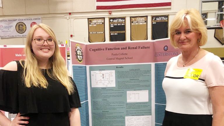 MCollette11's tweet photo. Congratulations Paula Collette on her Central Magnet HS Thesis "Cognitive Function and Renal Failure" and big  Thank You to Dr. Karen Rhea @Centerstone for serving as Paula's Thesis Mentor. @paula_ydg https://t.co/ibV2rNwWAh
