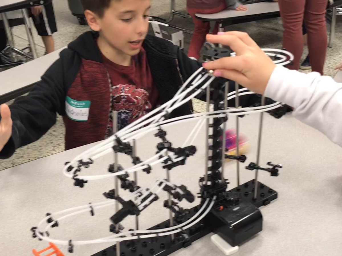 MrsDesmond14's tweet photo. CRES MOTION FEST - Scientists in motion tend to stay in motion - and learn a whole lot about physics! Great job, Mrs. Plumfield!! @plum4science @ConoverRoadES @CNSchools https://t.co/mQtJVvyhnJ