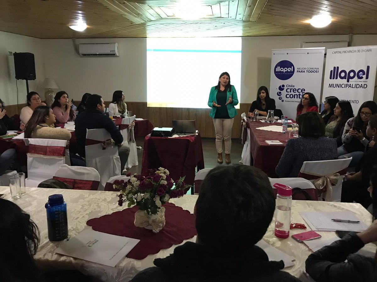 MUNI_ILLAPEL's tweet photo. La jornada de hoy, se realizó capacitación a funcionarios públicos por el programa Chile Crece Contigo, en el marco  del fortalecimiento municipal. https://t.co/VqxK7o4qU7