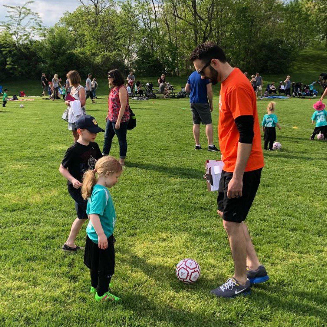 kimcalderbank's tweet photo. "Be the kid who is generous. Be the kid who is happy for others. Be the kid who does the right thing. Be the nice kid." Its #NationalVolunteerWeek. Teach them young, teach them often - we are after all building their #Community. #VolunteerKids #VolunteerInAction #NVW2019 #BurlON https://t.co/nvbBgEJkz8