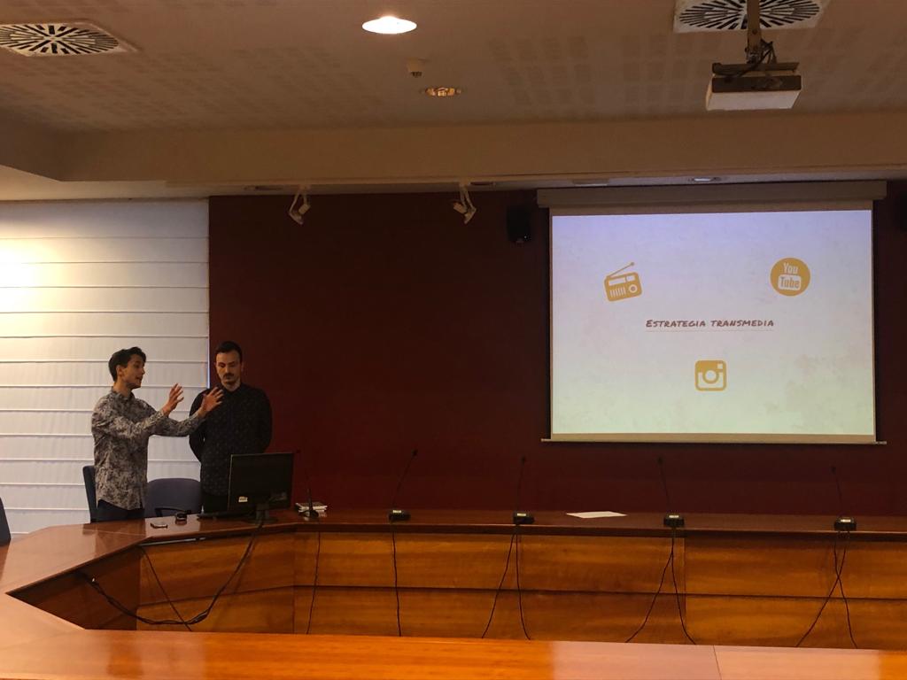 ScriptumSerie's tweet photo. Avui ha estat un dia carregat d'emocions, després de molt d'esforç hem estat seleccionats per a la fase final de concurs de formats de @apunt_media. Volem agrair a @AVANT_asoc i a @UJIuniversitat per aquesta oportunitat. També felicitar VISIBLES, un projecte més que necessari. https://t.co/gMtFwGaB2y