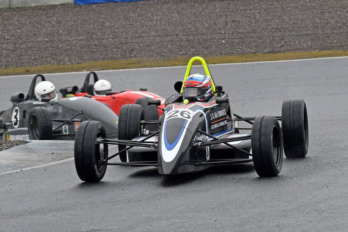 29cameron29's tweet photo. Wet and wild first race weekend at @krcircuit  full post on Facebook. https://t.co/SnCxaUrqL8 #ff1600 #Team26 #liveitforlee https://t.co/6XBx3Oz88N