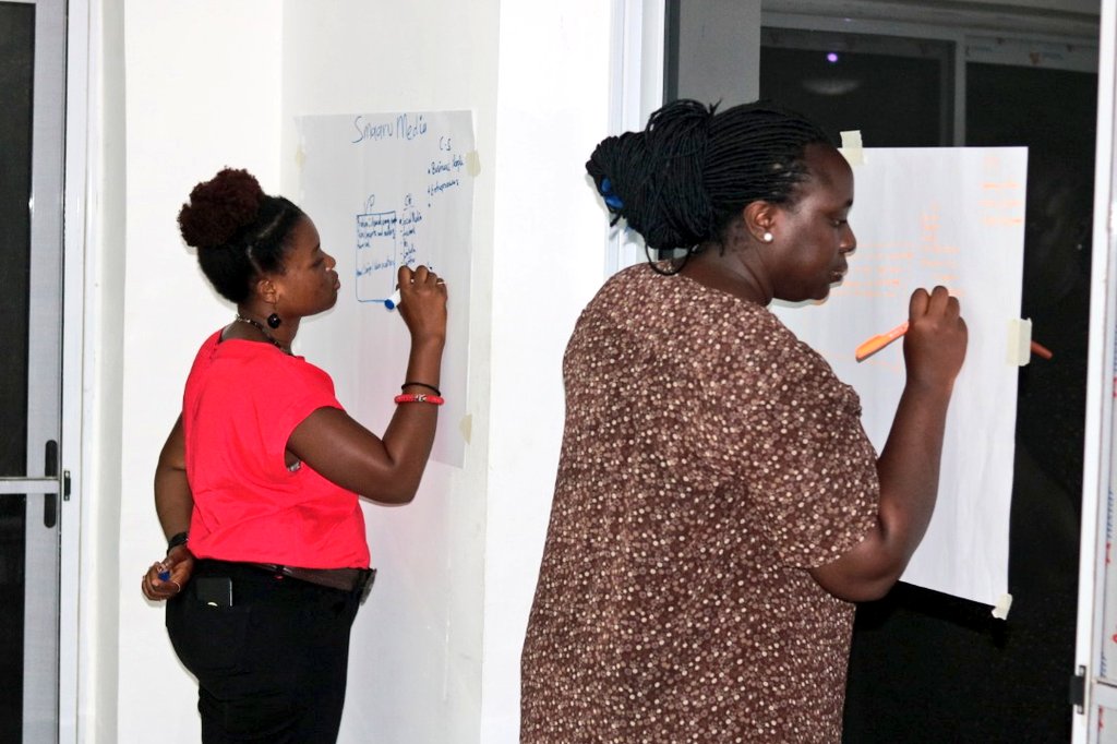 UnlockingWAT's tweet photo. Day 2 of #UWAT2019 evening session with @jkeyison.
Participants are putting together their business ideas and strategies to implement them.
#Womenize #CapacityBuilding #StoriesThatMatter #UWATStories #iSpaceFoundation https://t.co/xSXN6uQSLu