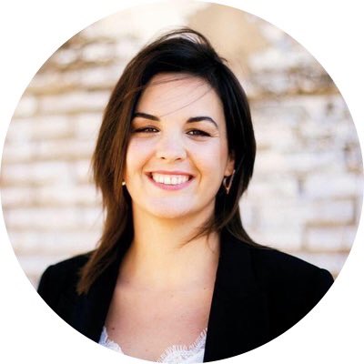 ElisaAP7's tweet image. Y por qué Sandra Gómez @SanGomezLopez ha de ser alcaldesa de Valencia? Por ser de pura cepa valenciana del Cabanyal, porque estudió mediante becas, por su valentía y trayectoria laboral enfrentándose al PP y el caso Noos y porq respeta las tradiciones valencianas y las vive.