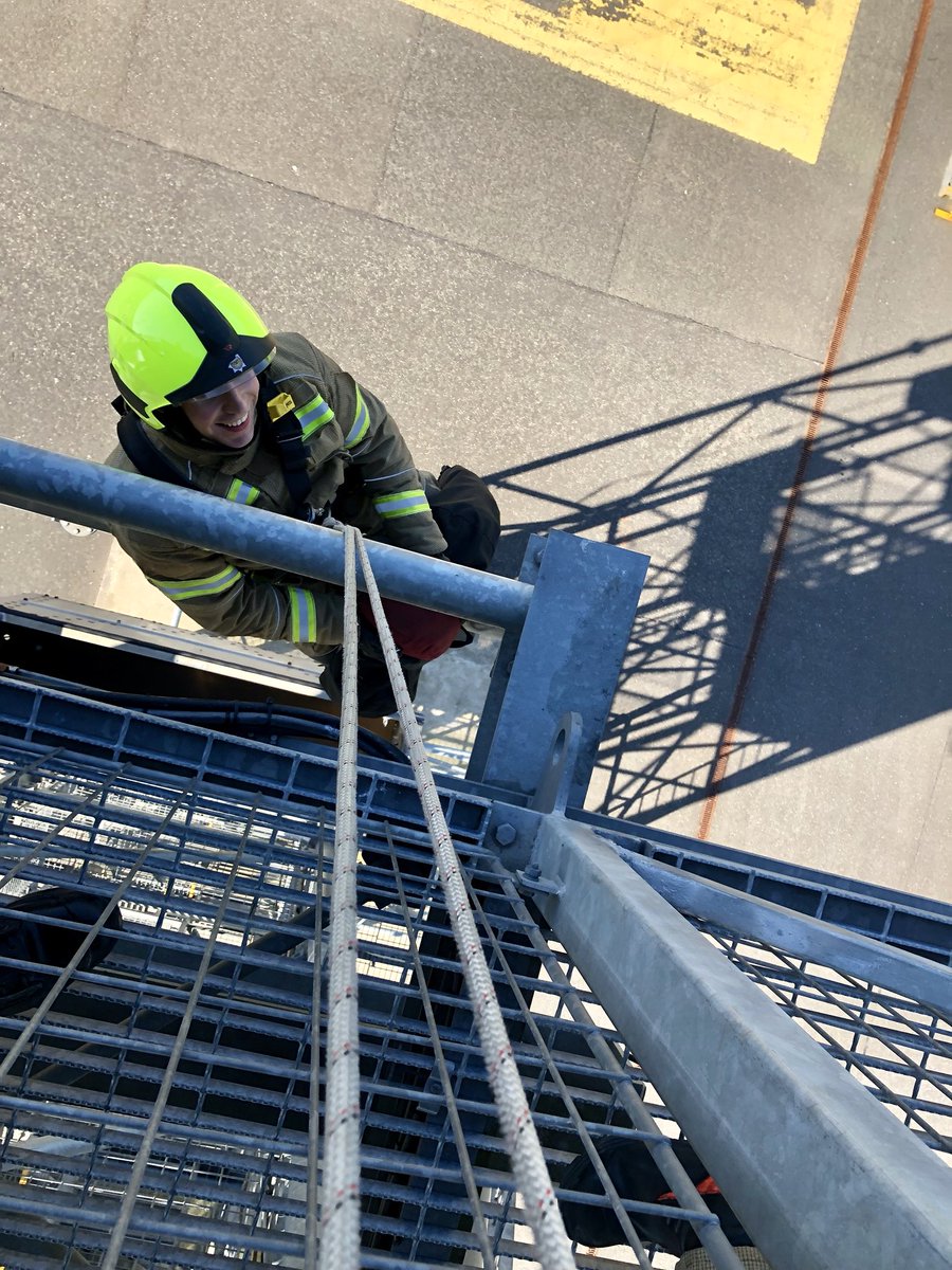 SFRS_RopeRescue's tweet photo. Awesome weather @fire_scot National Training Centre today with the final #T119 syndicate of @sfrs_trainees being put through their paces Working At Height. #NotJustFires #WeAreSFRS #WeAreFutureFirefighters https://t.co/oIyAJoiMPs