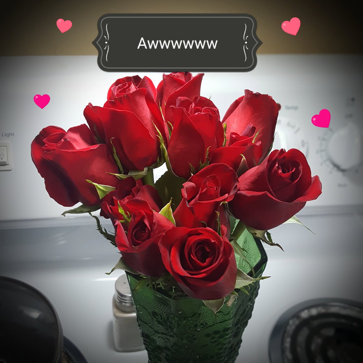 amalthea1980's tweet photo. So....for the 1st time in (sadly) a very long time Matt decided to randomly surprise me. We've both been mentally 'struggling' and he's finally getting back to himself. If ever there was a time that I needed it 😢💜💜💜 #TrueWuv #SurpriseFlowers https://t.co/yx7VPCDjON