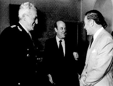 U.S. Secretary of State Alexander Haig arrives in Buenos Aires to continues mediation talks. His arrival coincided with tens of thousands of Argentinians gathering at the Plaza de Mayo to show their support for President Leopoldo Galtieri.