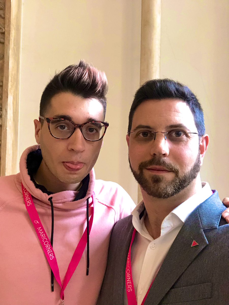 ramonmartz's tweet image. Hoy en @MariCorners @AlvaroDeSodoma y yo hemos hecho cosas bonitas. Hemos leído un fragmento de «La boda entre dos maridos», una maravilla de Lope sobre dos amigos que... #Uffffff