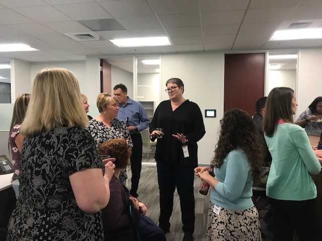 MThompsonCB's tweet image. Enjoyed happy hour with the @CherryBekaert Firm Administration team. @Kwtaves also joined me and it&apos;s been nice chatting with some familiar faces and getting to know other new faces. #CEOontheGo #CBEngage #HappyHour #HappyPeople