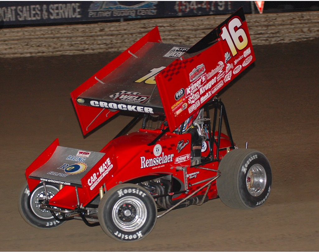 DBStrings's tweet image. @ErinEvernham wheeling around @LVSpeedway #sprintcarday