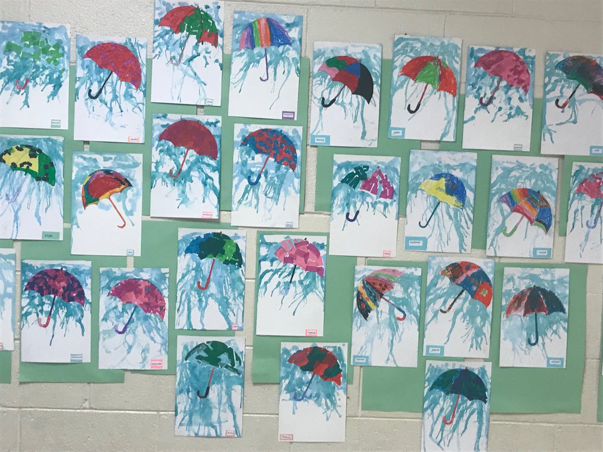 miranda_mjames's tweet photo. Fine Arts Night at RES was a huge success. My students created beautiful artwork. So proud!! https://t.co/dDaLwjwUSn