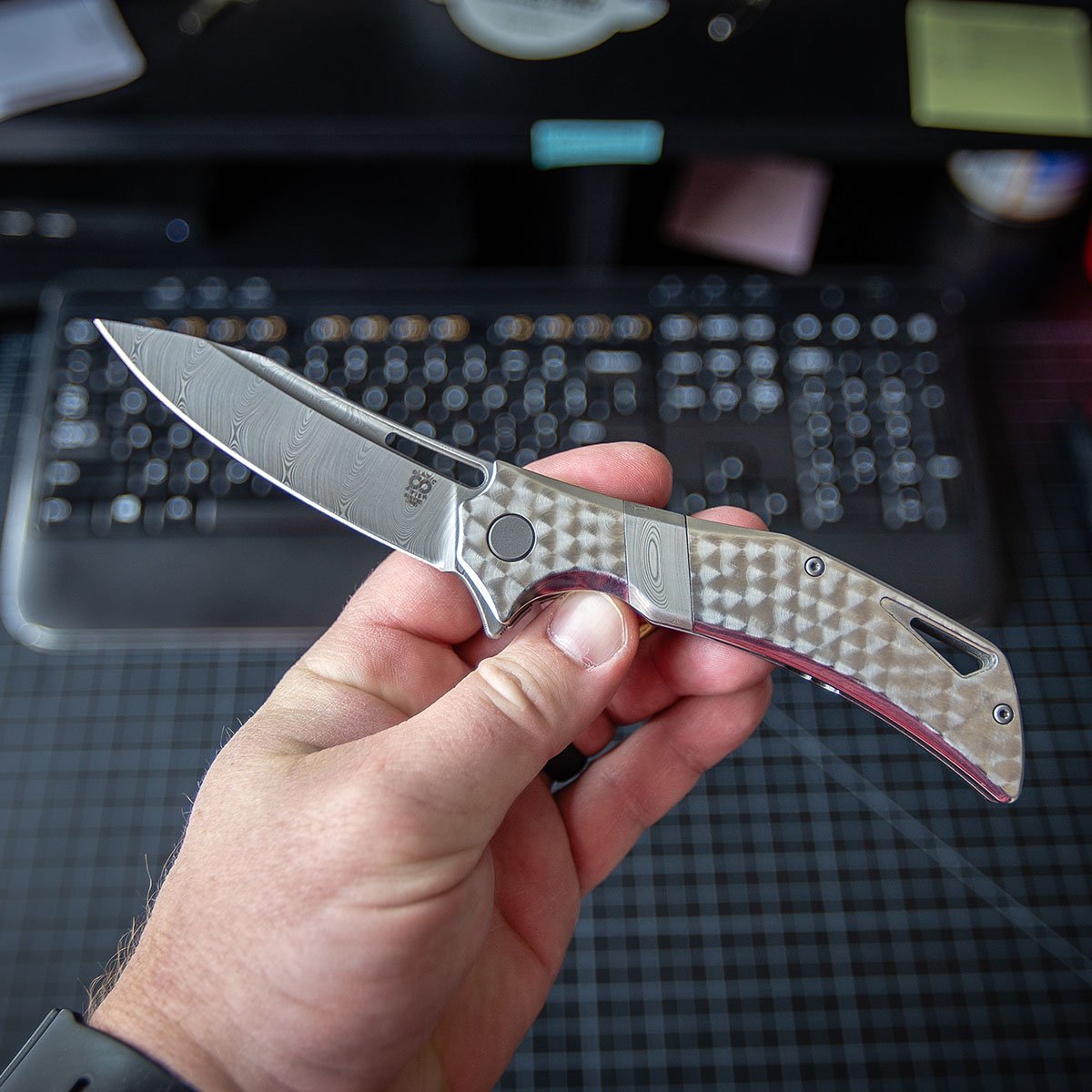 BladeHQ's tweet photo. Swish, swish... π We've got stock of some amazing custom-level knives from Olamic Cutlery including this incredible Swish.
@OlamicCutlery
#bladehq #olamic #olamiccutlery #olamicswish #knifelife #cutanything
https://t.co/EgqSuT51y0 https://t.co/P3CaysY7z2