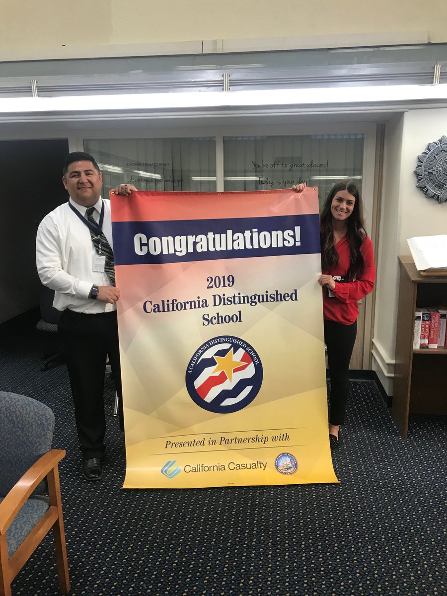 Today Haylee Kiesz from California Casualty presented Delano High School with this beautiful banner. Thank you! 🙏🐯 #californiadistinguishedschool #Congratulations #lovedt