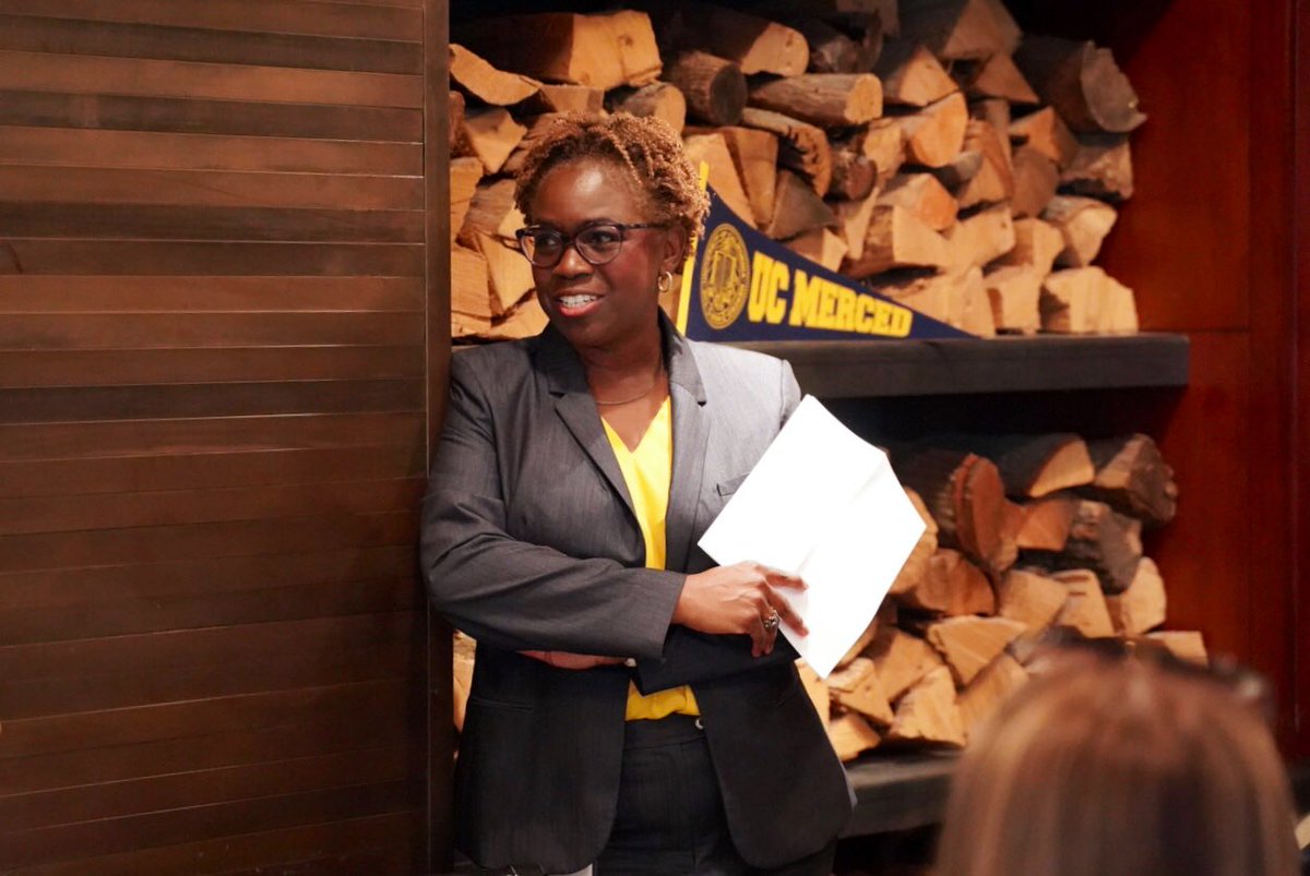 UCMChancellor3's tweet photo. Wonderful to have @Lande_Ajose join us for lunch. Thank you for sharing your story and working to ensure student success in higher education. #UCMercedDay #growCAtogether https://t.co/fgoM2HYo7Q