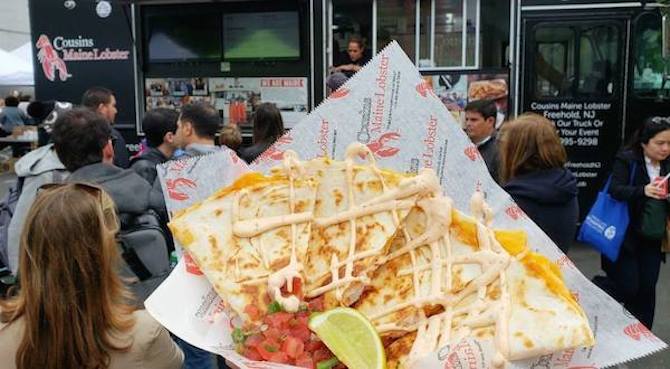 cityguidenyc's tweet image. This Week in NYC (4/10-4/17) bit.ly/2GikAbv #foodtruckfest @GrandBazaarNYC #MetRockandRoll #punkgraphics #johnnyrotten @MADmuseum #GOT @hboshop #raveofthrones @schimanskinyc #LeonardCohen @TheJewishMuseum #MelissaEtheridge @TownHallNYC #nerdlesquefestival #coneyisland