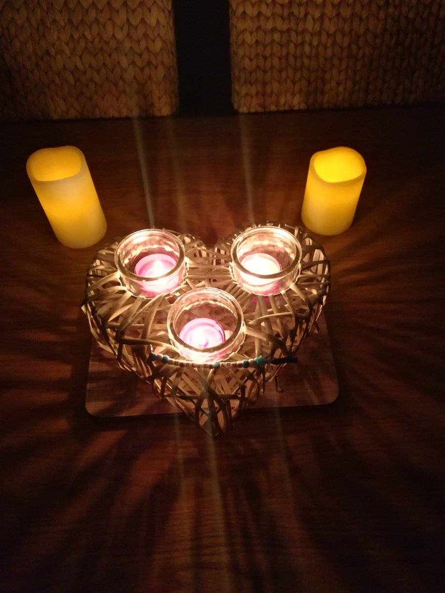 Mrsshaw0607's tweet photo. @JacobsJourney18 #ourheartsbeatforjacob #flyhighjacob 💚🐸💔🕯️💚🐸💔🕯️ https://t.co/dJOf7p8iZZ