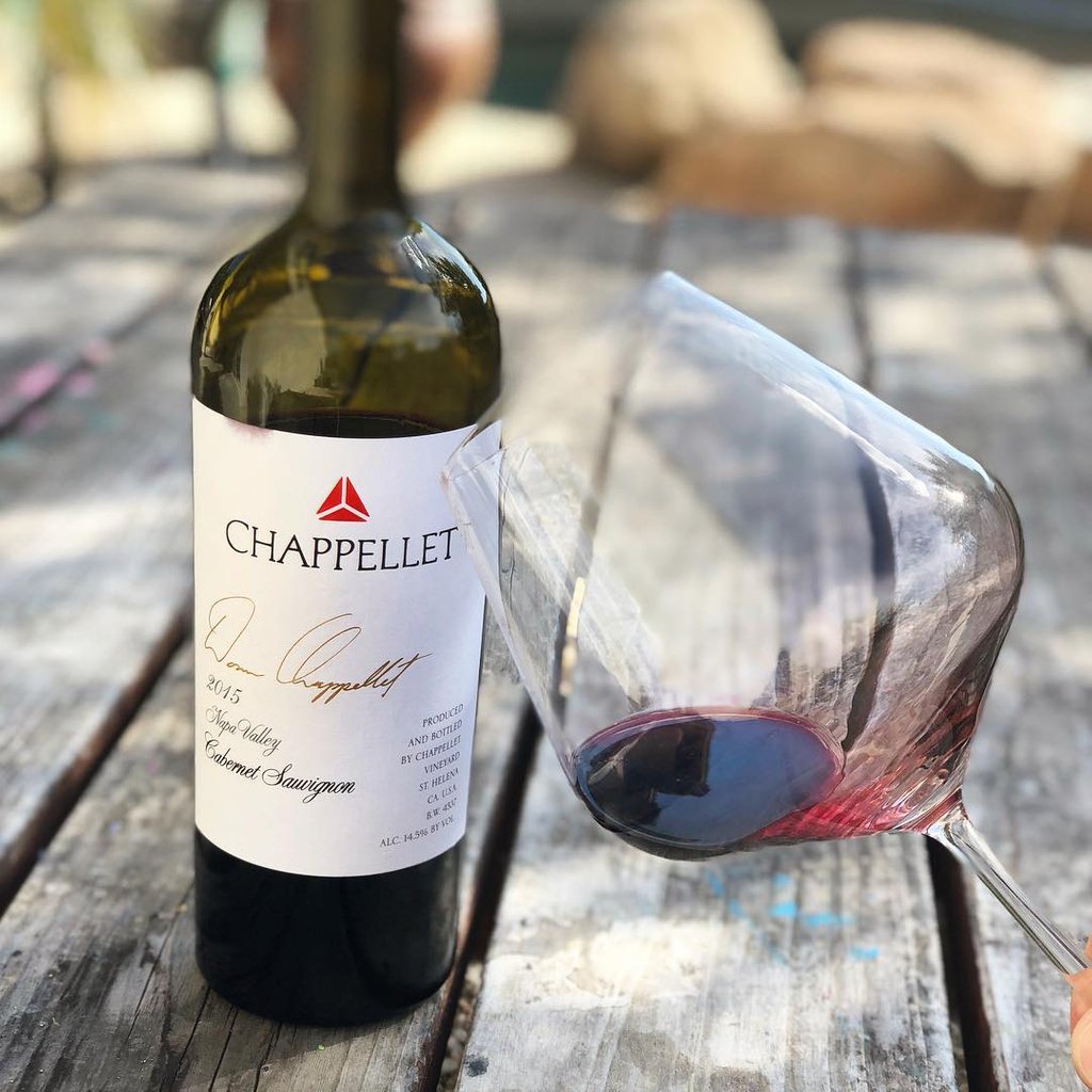 Chappellet_wine's tweet photo. “As it sits in the glass as dark as a moonless night sky you have the feeling this is going to be a unique wine, and indeed it is... ” #93Points - Marguerite Thomas, Wine Review Online
Beautiful photo by @wineryexplorers
https://t.co/b5GQUraW20
#napa #napavalley #cabernet https://t.co/OUr9o3wKrE