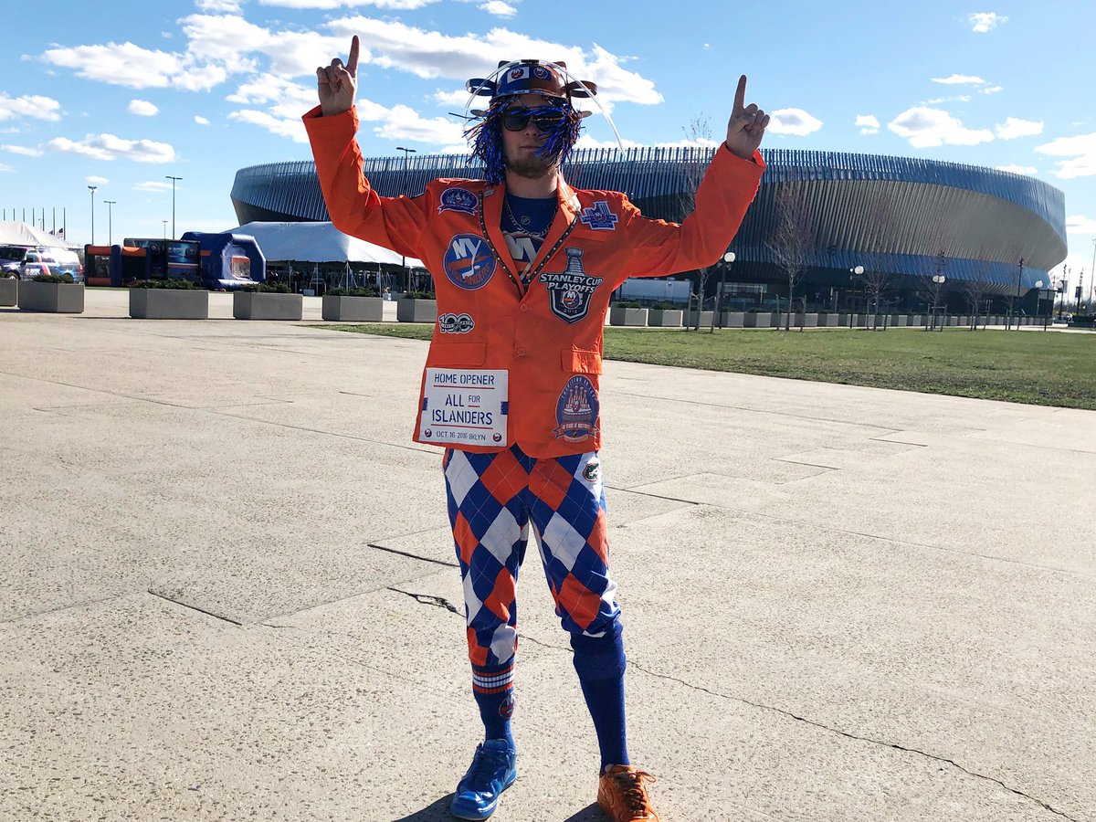 NYIslanders's tweet photo. Taking their playoff wardrobe to another level at today’s game 1️⃣ fan fest! 🤩 https://t.co/iPGHfC4Mqf