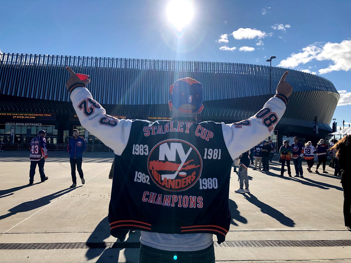 NYIslanders's tweet photo. Taking their playoff wardrobe to another level at today’s game 1️⃣ fan fest! 🤩 https://t.co/iPGHfC4Mqf