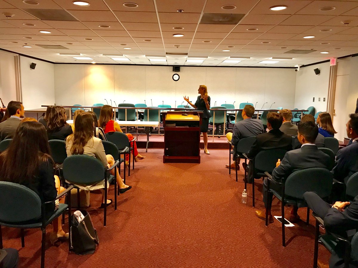 FLSecofState's tweet image. As a member of @FloridaBlueKey, I was proud to support UF students and FBK during #GatorDay today and enjoyed attending the @ufalumni lunch with @TomLeeFL and our daughters Faith and (current Gator) Regan! #GoGators