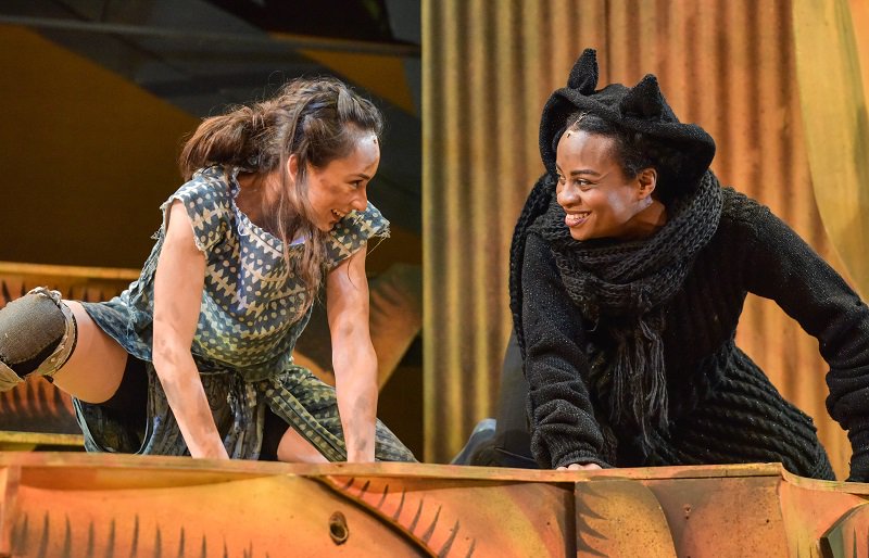 BehindTheArras's tweet photo. Rudyard Kipling's #DTJungleBook is brought to glorious life in an inclusive, #IntegratedBSL and sub-titled production @DerbyTheatre @BritishSignBSL https://t.co/oSxchtK6Us https://t.co/HWZBFfJhf2