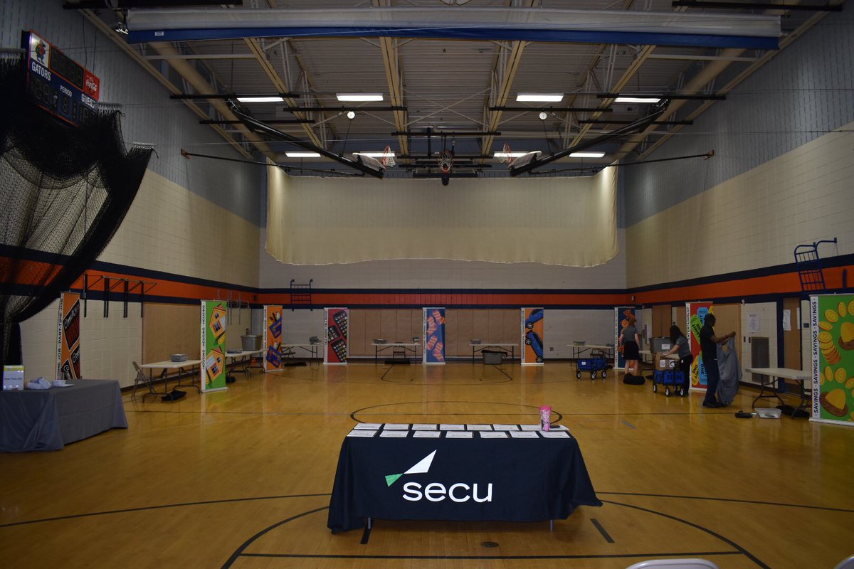 Resi_Counselors's tweet photo. We would like to thank @secuMD for taking the time to come out to Reservoir High School to educate a our seniors on being financially responsible adult. https://t.co/oaAm1VpfgR