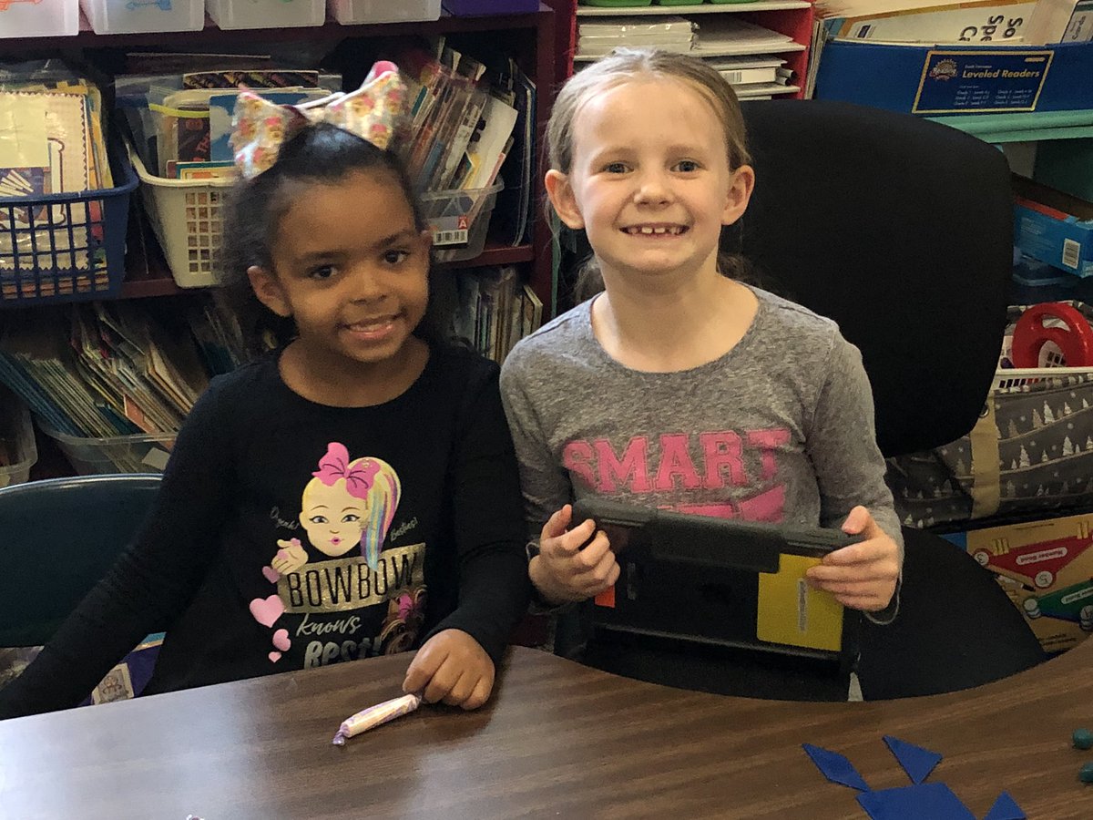 mrsangellfirst's tweet photo. Mrs. Rich’s third graders visited our class today to read their tangram stories. All the kiddos had a great time creating a square and an animal from the tangrams. Love collaborating with other grades! #TiptonPride #tiptonelementary https://t.co/e4fBx7tPXX