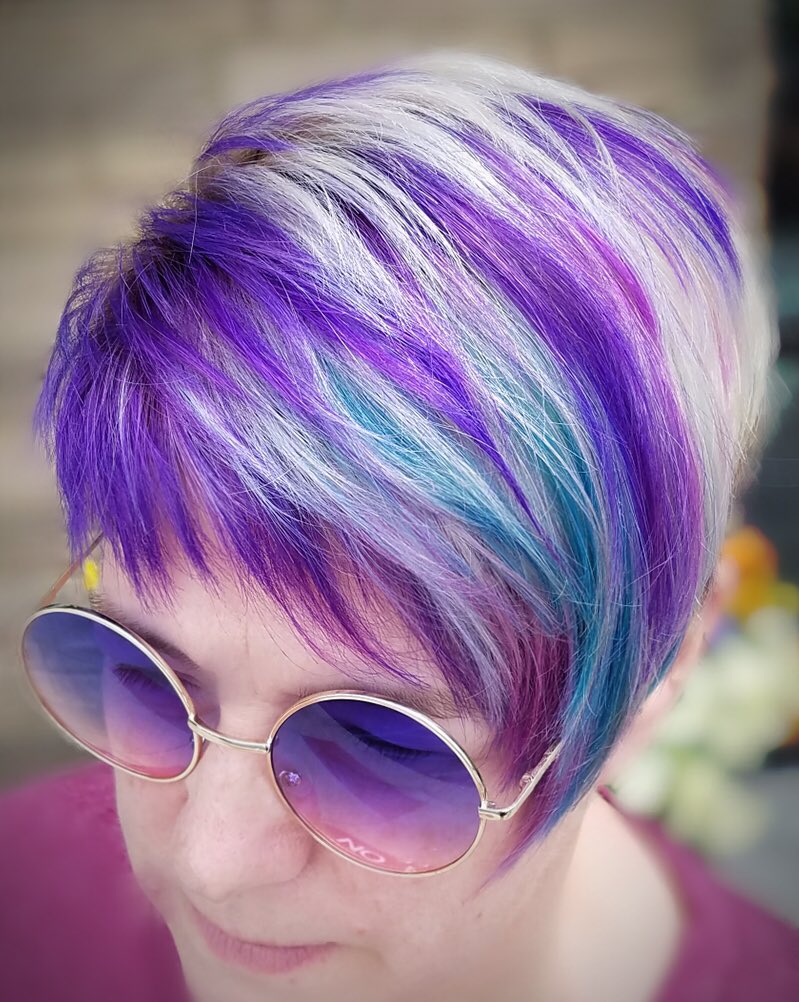 JuneAConverse's tweet photo. Love my new colors! https://t.co/G818pBVKzZ