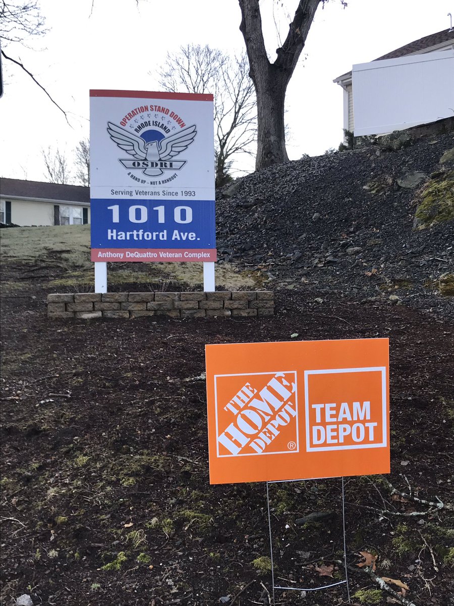jenscott_30's tweet photo. Great day with Operation Stand down! #choosetoserve #NETDmakesithappen @OSDRI_Vets @JasonArigoni @Williams2Bryan @KJChamberland @maryanne_stl @TeamDepotNoDiv @TeamDepot @FeliciaW6814 @Thee4279 @thee4285 @HD6215 @aa8ee7f4bd124c3 @4286JohnstonHD https://t.co/s5kgNjmGv0