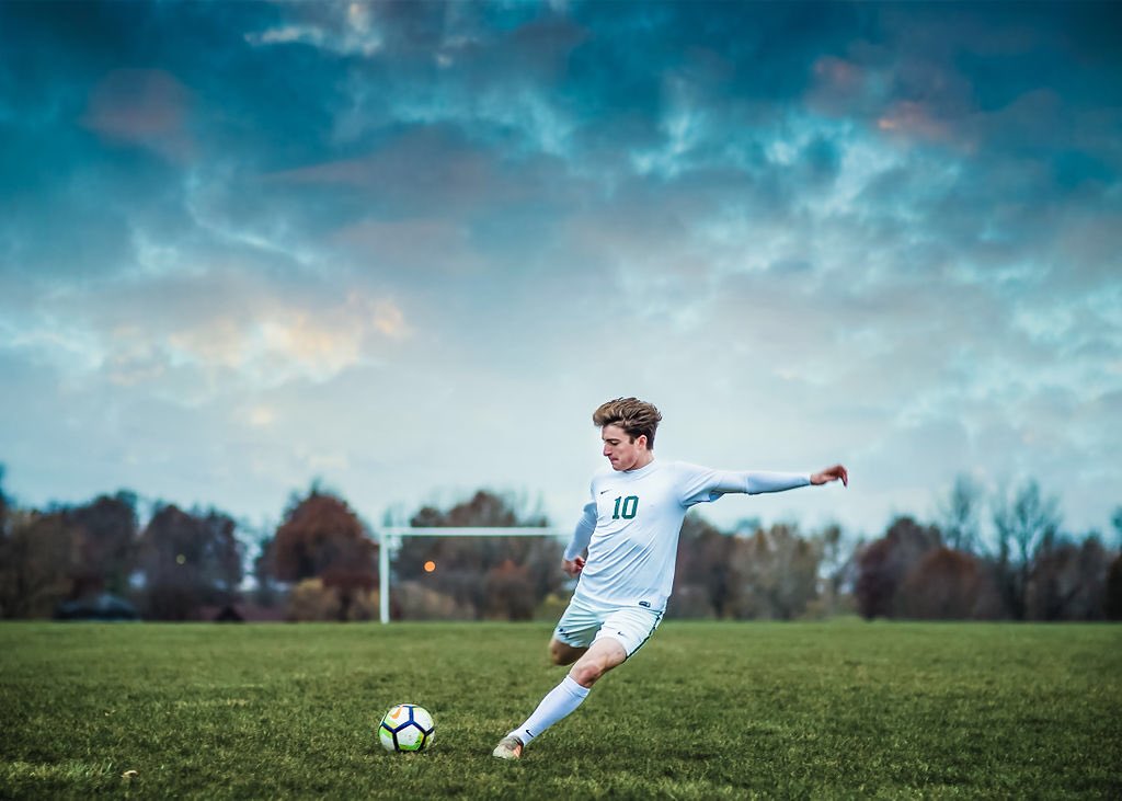 officialthomasd's tweet photo. Blessed and exited to announce my commitment to further my education and soccer career at the University of Nebraska Wesleyan! ⚫️🔶⚽️ 
Thank you to all of my friends, family, and coaches who have helped me get to this point in my life! https://t.co/bhQicIHo1b