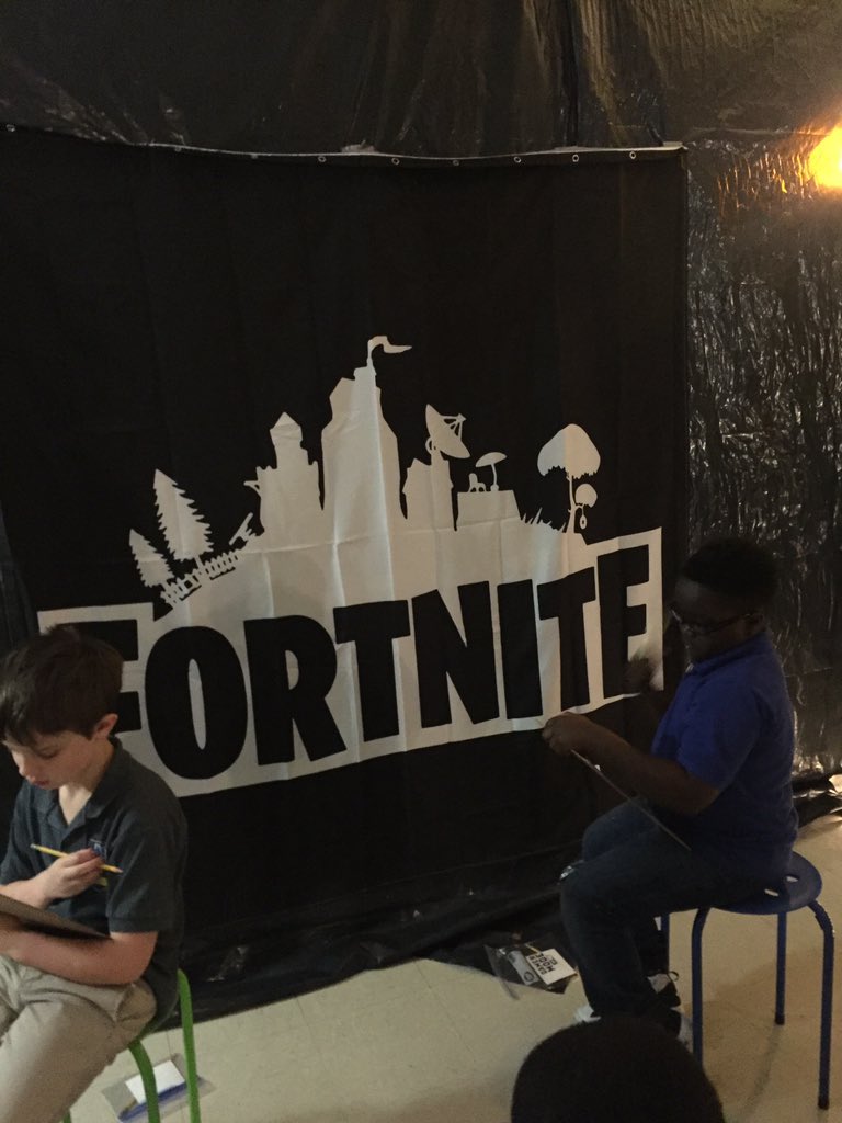 LMESTigerNation's tweet photo. Second grade started their TNReady prep in the Fortnite room! #TNReadyprep @suptking https://t.co/7mMVK0UbLE