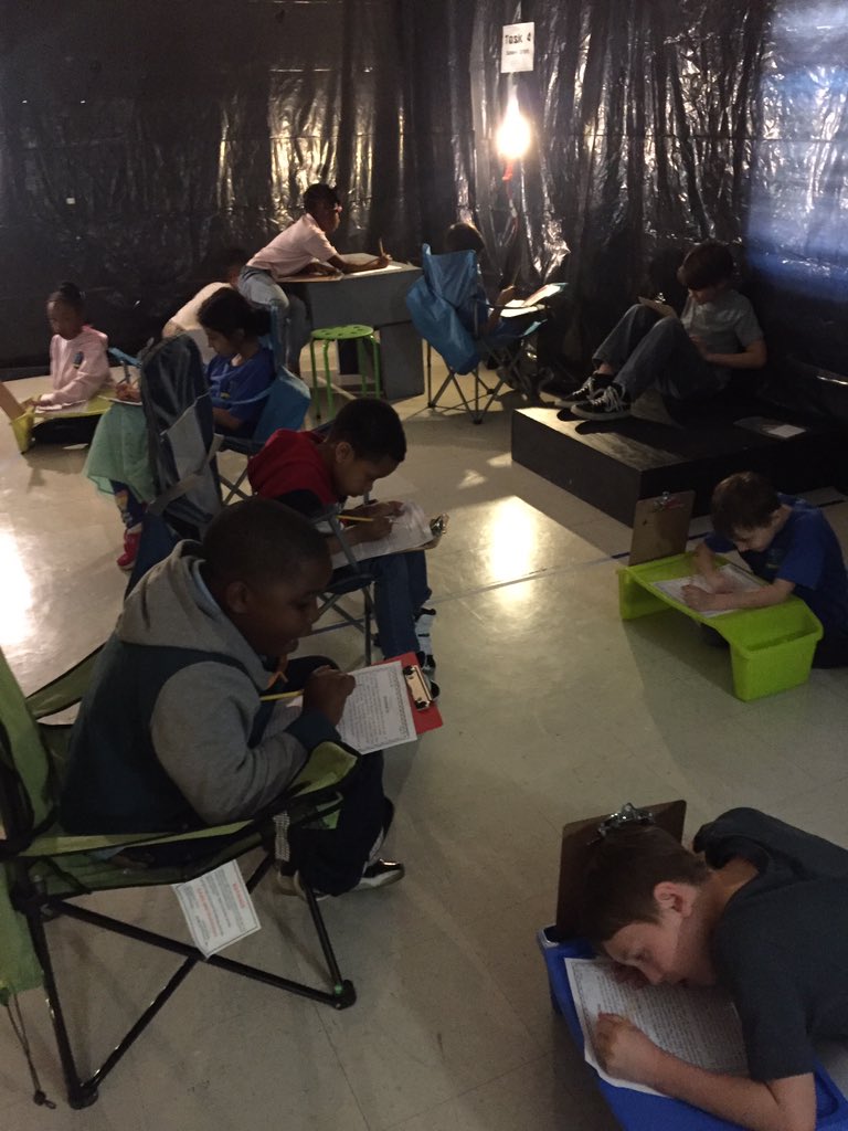 LMESTigerNation's tweet photo. Second grade started their TNReady prep in the Fortnite room! #TNReadyprep @suptking https://t.co/7mMVK0UbLE