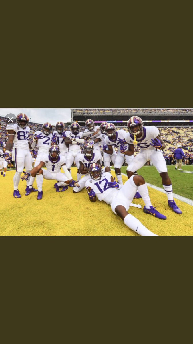 armani_winfield's tweet photo. WOW!!!!! Extremely BLESSED to receive an offer from Louisiana State University (LSU)@JoeHamilton__ @SkysTheLimitWR @Coach_JoeyMoss @modle1112 @CoachAMangin #GeauxTigers🐯 https://t.co/g7Rnonvsc9