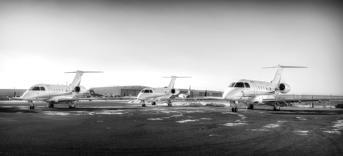 AirSprint's tweet image. Happy #NationalSiblingsDay said one AirSprint jet to the other 😉 Find out more about our private jet family, Canada's largest and North America's Newest Fleet of Fractional Jets ➡️ bit.ly/2KnMdnm  #avgeek #Legacy450 #AirSprint  Photo by @AdamFallwell